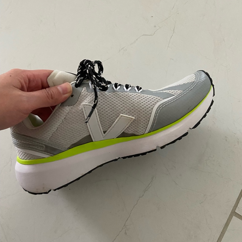 Veja Condor size 7.5